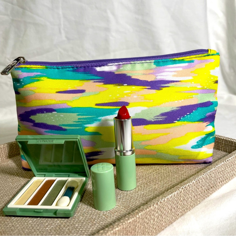 CLINIQUE makeup 3 piece set